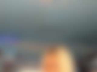 adrianna777's Live Sex Cam Show