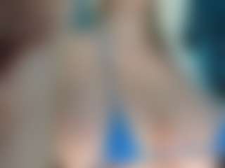 adrianna777's Live Sex Cam Show