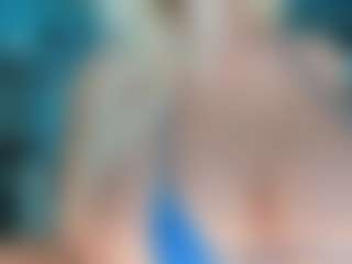 adrianna777's Live Sex Cam Show