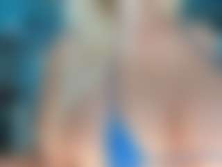 adrianna777's Live Sex Cam Show
