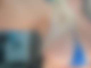 adrianna777's Live Sex Cam Show