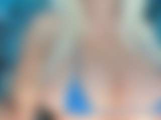 adrianna777's Live Sex Cam Show