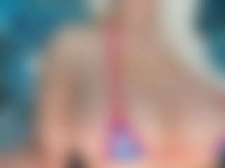 adrianna777's Live Sex Cam Show