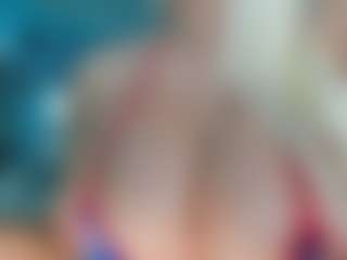 adrianna777's Live Sex Cam Show