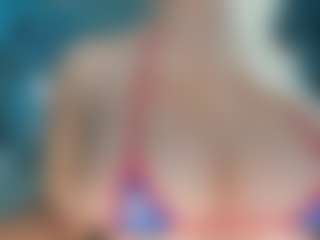 adrianna777's Live Sex Cam Show
