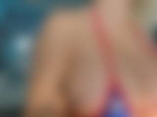 adrianna777's Live Sex Cam Show