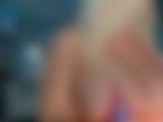 adrianna777's Live Sex Cam Show