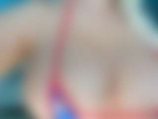 adrianna777's Live Sex Cam Show