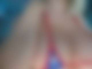 adrianna777's Live Sex Cam Show