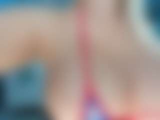adrianna777's Live Sex Cam Show