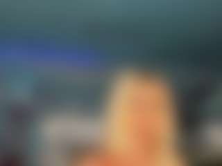 adrianna777's Live Sex Cam Show