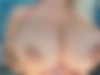 adrianna777's Live Sex Cam Show