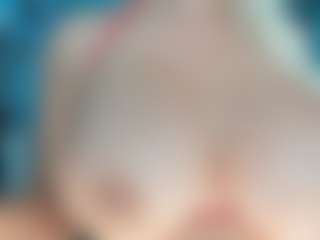 adrianna777's Live Sex Cam Show