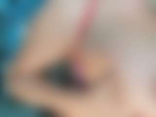 adrianna777's Live Sex Cam Show