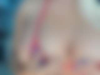 adrianna777's Live Sex Cam Show