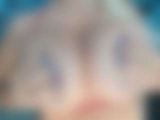 adrianna777's Live Sex Cam Show