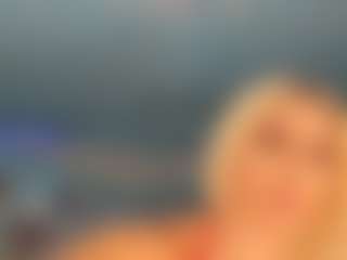adrianna777's Live Sex Cam Show