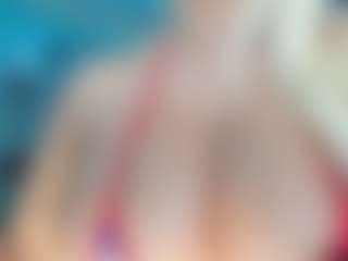 adrianna777's Live Sex Cam Show