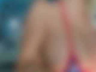 adrianna777's Live Sex Cam Show