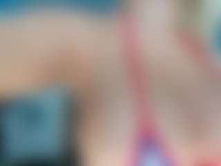 adrianna777's Live Sex Cam Show