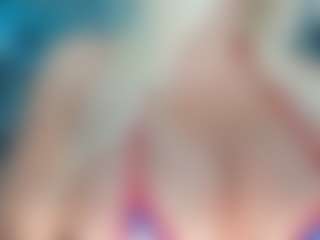 adrianna777's Live Sex Cam Show
