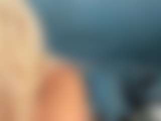 adrianna777's Live Sex Cam Show