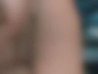 adrianna777's Live Sex Cam Show