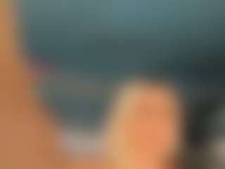 adrianna777's Live Sex Cam Show
