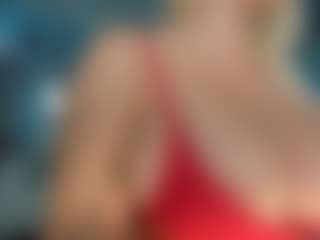 adrianna777's Live Sex Cam Show