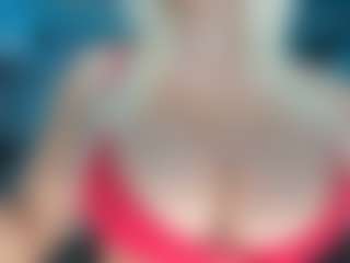 adrianna777's Live Sex Cam Show