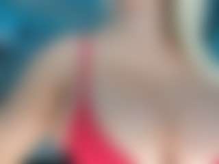 adrianna777's Live Sex Cam Show