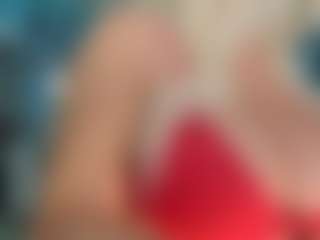 adrianna777's Live Sex Cam Show