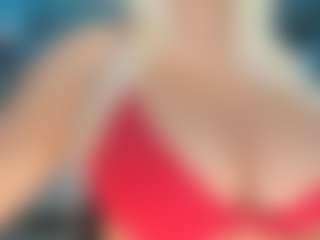 adrianna777's Live Sex Cam Show