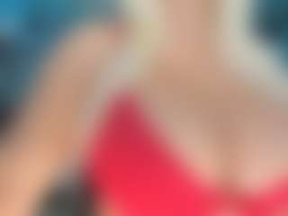 adrianna777's Live Sex Cam Show
