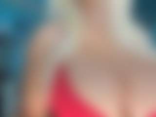 adrianna777's Live Sex Cam Show