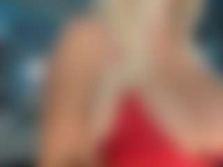 adrianna777's Live Sex Cam Show