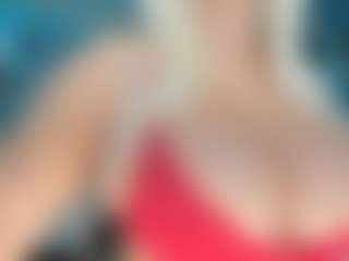 adrianna777's Live Sex Cam Show