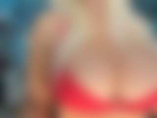 adrianna777's Live Sex Cam Show