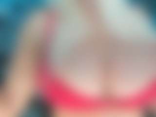 adrianna777's Live Sex Cam Show