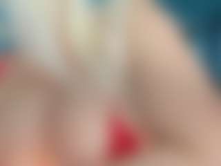 adrianna777's Live Sex Cam Show