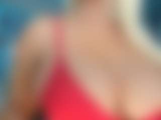 adrianna777's Live Sex Cam Show