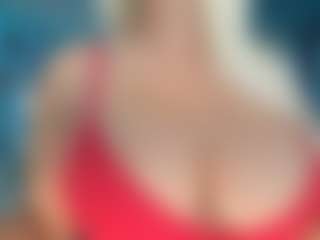 adrianna777's Live Sex Cam Show