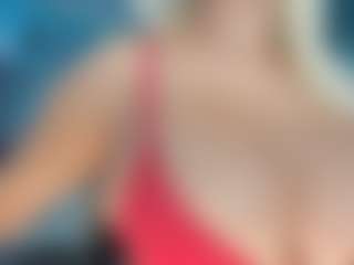 adrianna777's Live Sex Cam Show