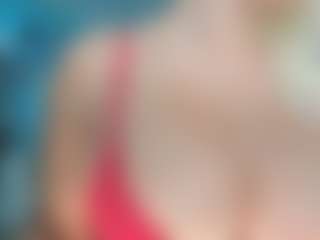 adrianna777のライブセックスチャットショー