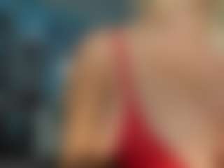 adrianna777's Live Sex Cam Show