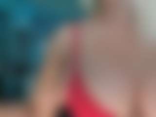 adrianna777's Live Sex Cam Show