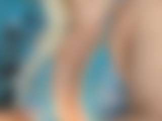 adrianna777's Live Sex Cam Show