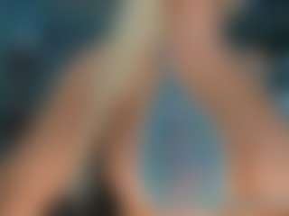 adrianna777's Live Sex Cam Show
