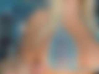 adrianna777's Live Sex Cam Show