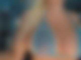 adrianna777's Live Sex Cam Show